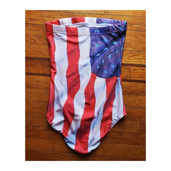 USA Flag Strapless Swimsuit - Picture 11 of 15